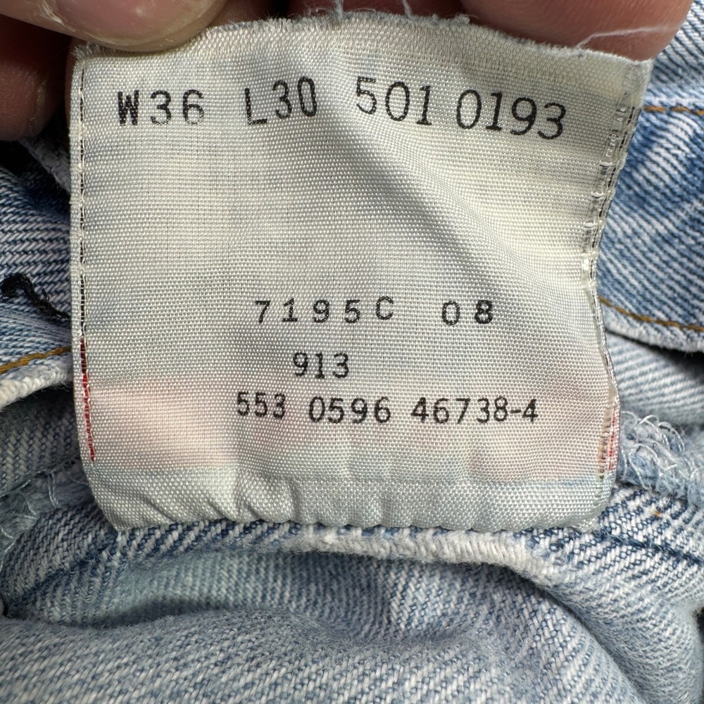 Vintage Levis 501 Jeans Men 36x30 (34) Blue Made USA Button Fly Light Wash VTG - Picture 7 of 12